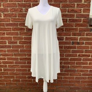 V-neck tee shirt dress with pockets